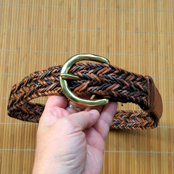 Like new Fossil brown leather belt, braided, fits 33" and smaller - Picture 9 of 9